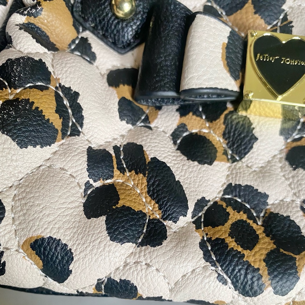 Betsey Johnson Leopard Print Heart Stitch Crossbody Purse - Picture 10 of 16